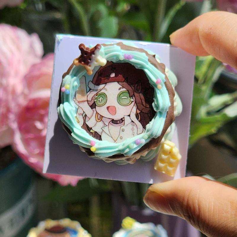 الهوية الخامس شخصية كعكة الطين - مراجعة Photography Anime وسعره